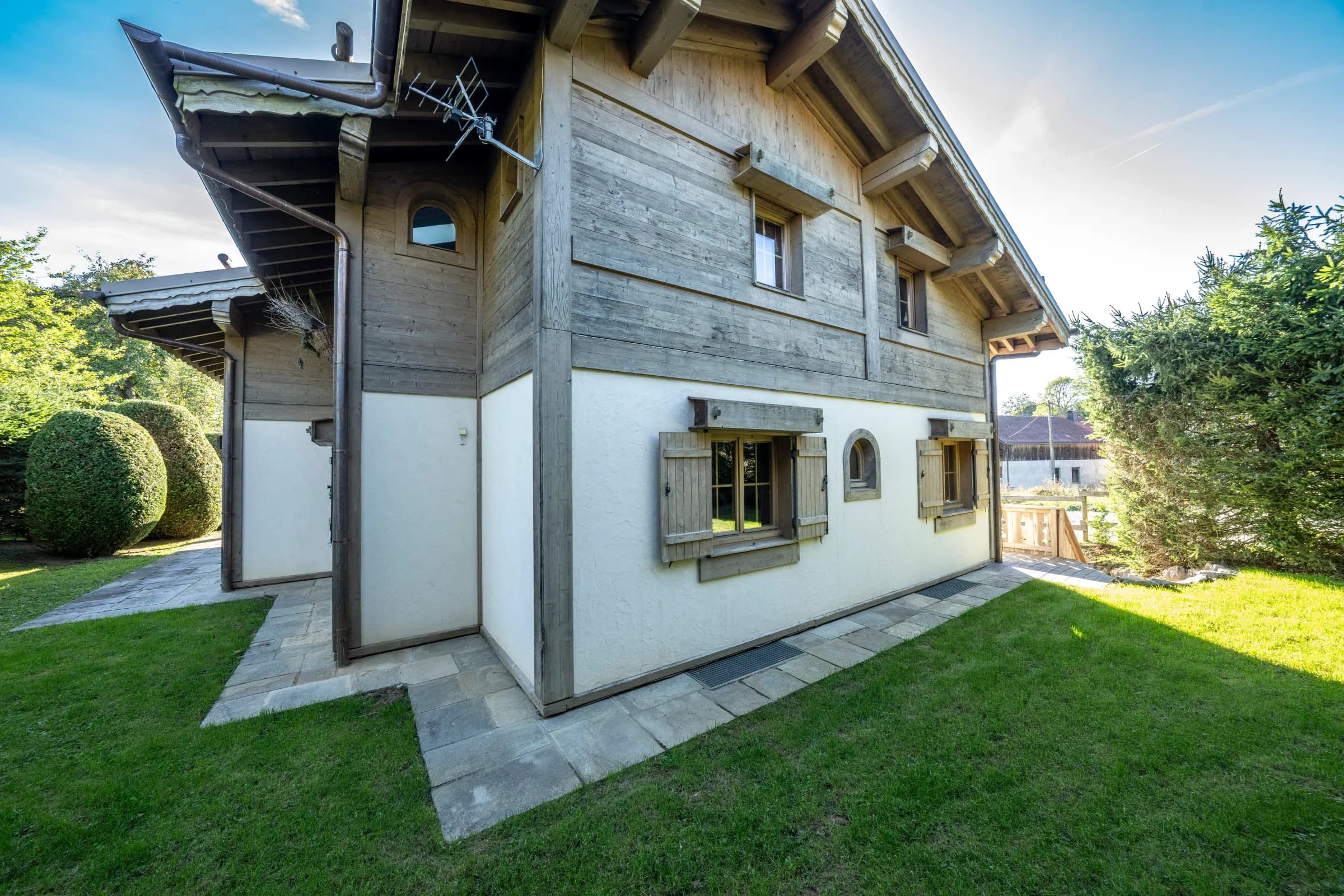 Extérieur du chalet vue 2